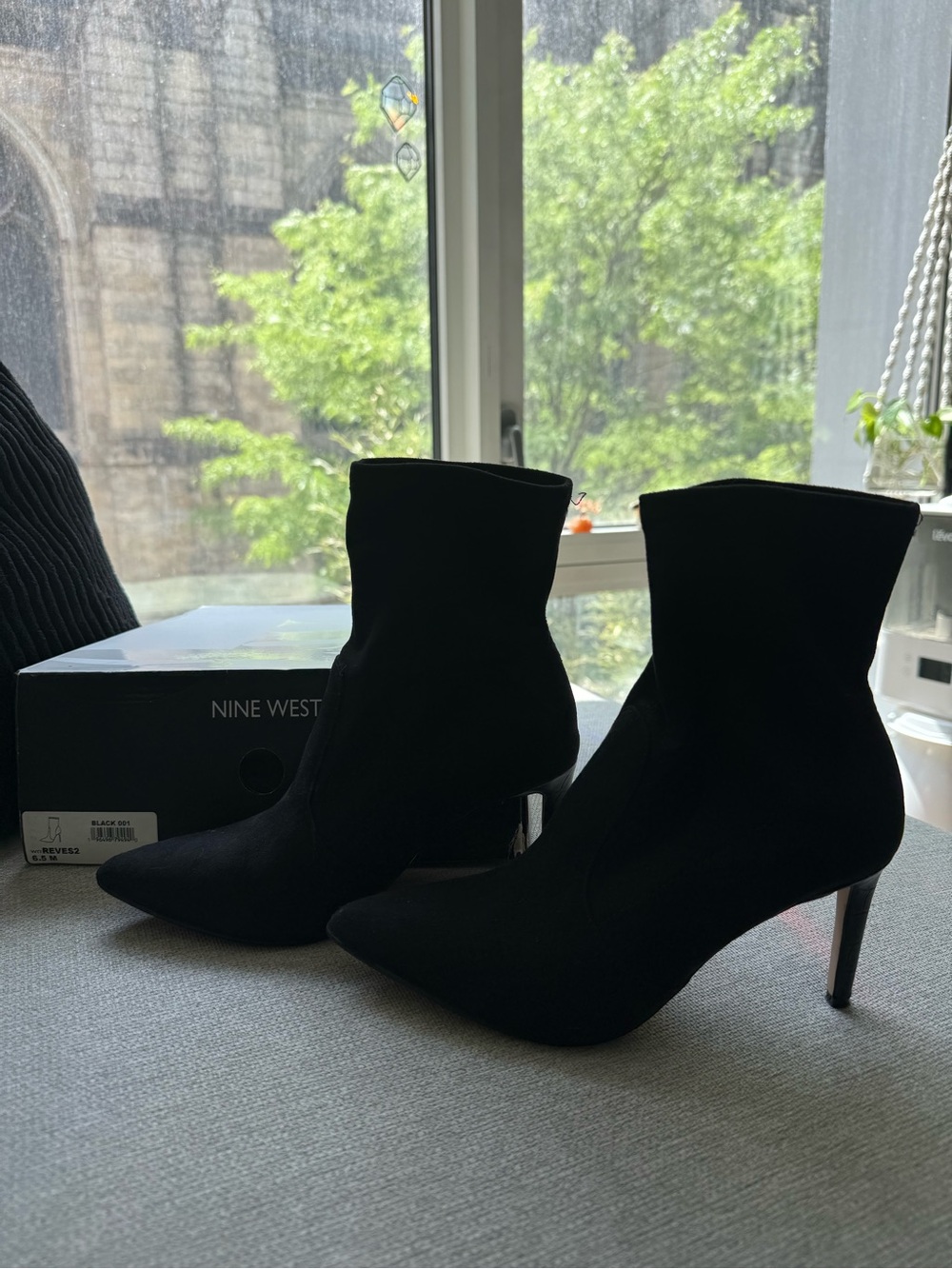 Nine West Black Pointed Toe Stretch Sock Ankle Booties